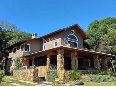 Casa para Venda, em Gramado, bairro Moura, 4 dormitórios, 3 banheiros, 2 suítes