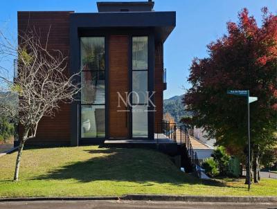 Casa para Venda, em Gramado, bairro Bav�ria, 5 dormit�rios, 4 banheiros, 4 su�tes, 2 vagas